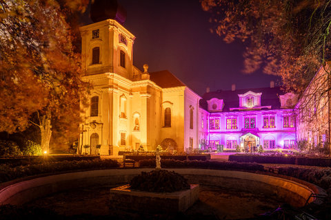 FOTKA - Sto let eskch Vnoc na zmku Loue