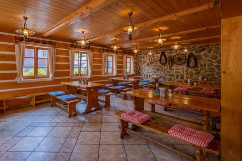 FOTKA - Zima v Peci pod Snkou: Stylov ubytovn a horsk pohoda v Hotelu Hvzda