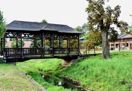 FOTKA - Putovn po jin Morav  Buchlovice, Vizovice