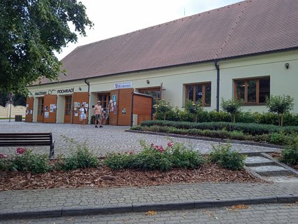 FOTKA - Putovn po jin Morav  Buchlovice, Vizovice