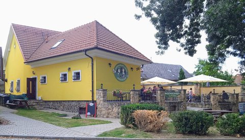 FOTKA - Putovn po jin Morav  Buchlovice, Vizovice