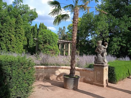 FOTKA - Putovn po jin Morav  Buchlovice, Vizovice