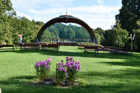 FOTKA - Putov�n� po ji�n� Morav� � Svat� Host�n