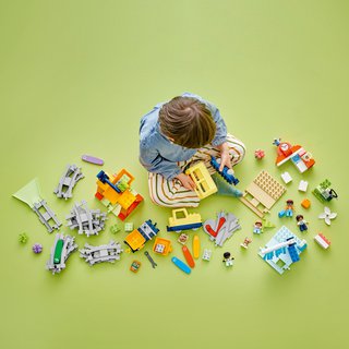 FOTKA - Vnoce na kolejch: Stavebnice LEGO DUPLO zabav nejmen pasary na cest za pbuznmi