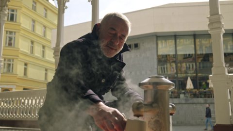 FOTKA - Dokument David Becher  Hippokrates Karlovch Var