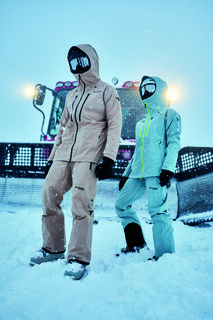 FOTKA - Ly�a�sk� kolekce zna�ky Columbia pro celodenn� pohodu na hor�ch