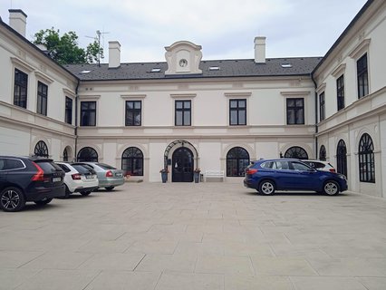 FOTKA - Putov�n� po ji�n� Morav� - z�mek Slavi��n, Otrokovice, Slu�ovice