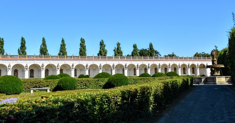 FOTKA - Putov�n� po ji�n� Morav� � Kv�tn� zahrada Krom���