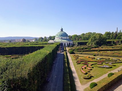 FOTKA - Putov�n� po ji�n� Morav� � Kv�tn� zahrada Krom���