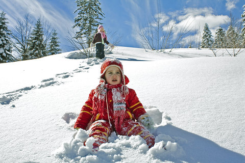 FOTKA - Mari�nsk� L�zn� l�kaj� rodiny na skv�l� bal��ky,  wellness a ly�ov�n� kousek od kolon�dy