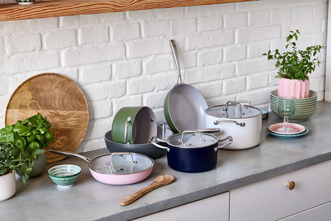 FOTKA - Skryt� toxiny v kuchyni: pro� z�le�� na tom, z �eho va��me