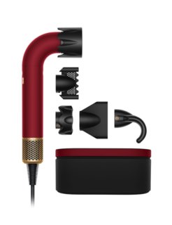 FOTKA - Valent�nsk� pr�vodce d�rky: Od luxusn�ho stylingu po h�ejivou prakti�nost