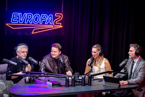 FOTKA - Nejlep�� interpreti roku 2025 podle Evropy 2 jsou zn�m�