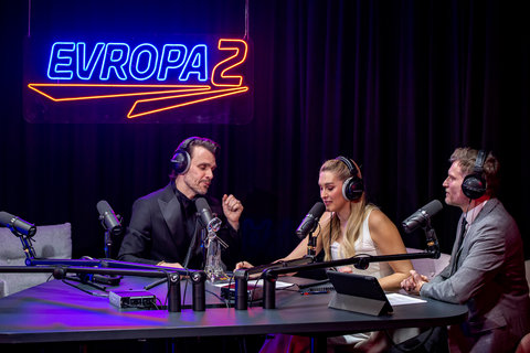 FOTKA - Nejlep�� interpreti roku 2025 podle Evropy 2 jsou zn�m�