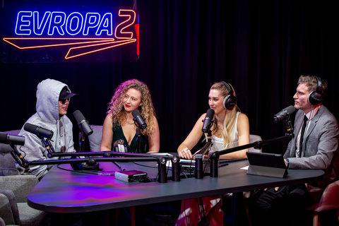 FOTKA - Nejlep�� interpreti roku 2025 podle Evropy 2 jsou zn�m�