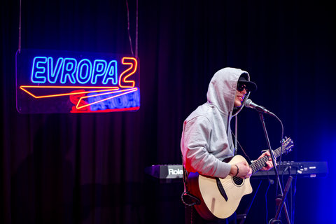 FOTKA - Nejlep�� interpreti roku 2025 podle Evropy 2 jsou zn�m�