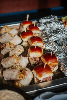 FOTKA - Nejromanti�t�j�� Valent�n nen� o kytici ani o �perku, ale o spole�n�m �ase