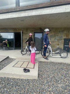 FOTKA - Hur� na Pustevny, opil� mot�l a smyk v c�li...