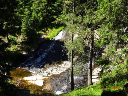 FOTKA - Vodop�dy na horn�m toku Labe