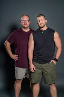 FOTKA - Dal�� sout�n� dvojice show Asia Express jsou tu. Div�ci uvid� mistry sv�ta � Vav�ince Hradilka a Tom�e Slav�ka, fitness tren�ra nebo dvoj�ata!