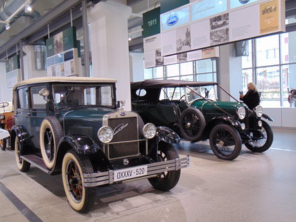 FOTKA - I tady jsme byli - Muzeum �koda, Mlad� Boleslav