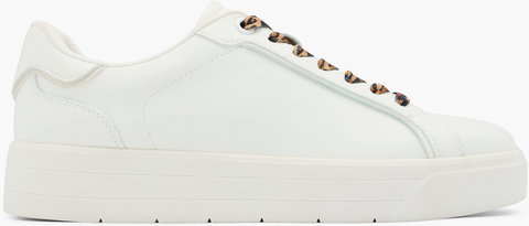 FOTKA - Vykro�te do jara v nov�ch tenisk�ch