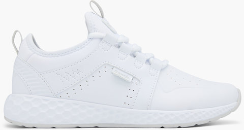 FOTKA - Vykro�te do jara v nov�ch tenisk�ch