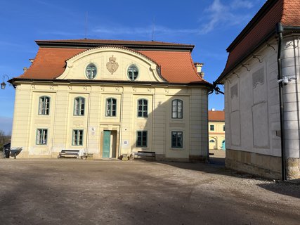 FOTKA - Z�mek Karlova Koruna