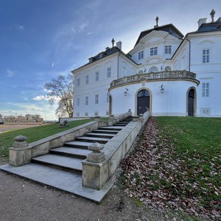 FOTKA - Z�mek Karlova Koruna