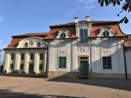 FOTKA - Z�mek Karlova Koruna