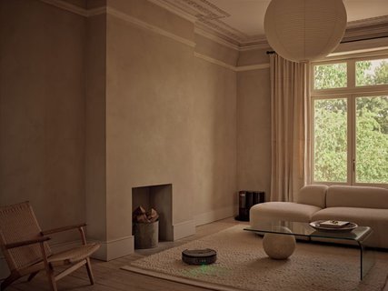 FOTKA - Budoucnost �klidu pat�� Dyson Spot+Scrub Ai: Prvn� robotick� vysava� zvl�dne such� i mokr� �i�t�n�