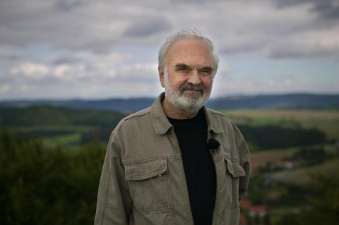 FOTKA - Zden�k Sv�r�k slav� jubileum a �esk� televize s n�m