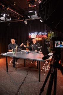 FOTKA - Podcast Lep�� u� to nebude je zp�tky, prvn�m hostem bude Jakub Koh�k