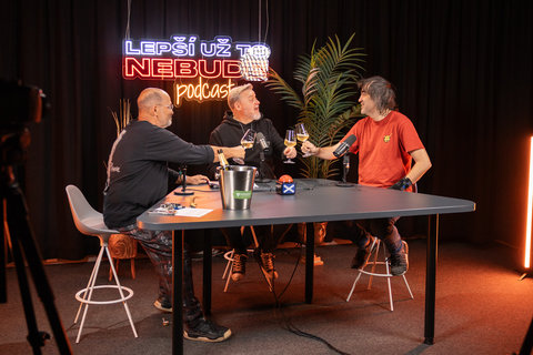 FOTKA - Podcast Lep�� u� to nebude je zp�tky, prvn�m hostem bude Jakub Koh�k