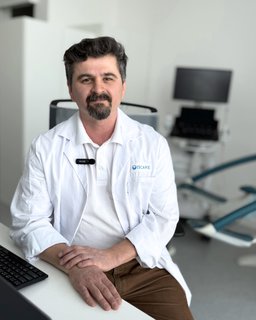 FOTKA - Endometri�za: nemoc, kter� m��e �en�m zm�nit �ivot. P�esto se o n� �asto mluv� a� po letech bolesti