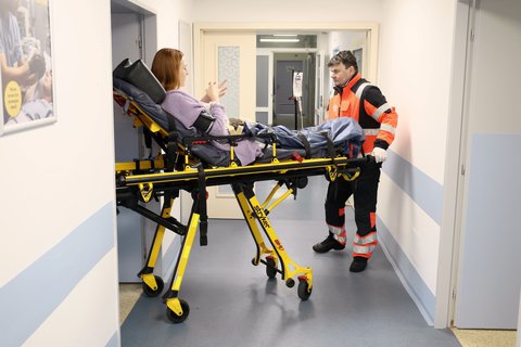 FOTKA - Z�chrana na posledn� chv�li: Po�ad Nemocnice 24/7 otev�r� dve�e urgentn�ho p��jmu