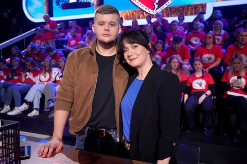 FOTKA - M�me r�di �esko: Rodinn� speci�l! Kraj�o junior hned �e�il honor��, Slez��ek funguje jako bankomat a z Absolonov� se stala Motyka