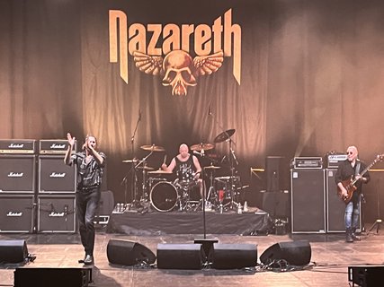 FOTKA - Na koncert� skupiny Nazareth v Ostrav�