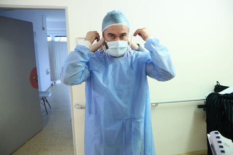 FOTKA - Nemocnice 24/7: U� v �ter� 7. 4. na Prim�: Nad�je, bolest, ale tak� okam�iky lidskosti