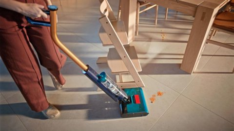 FOTKA - 5 jarn�ch past�, kter� v�m ni�� uklizen� domov (a jak je letos kone�n� p�elst�t)