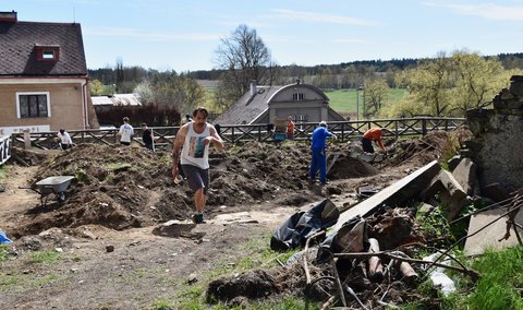 FOTKA - Dny dobrovolnictv� u n�s