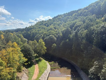 FOTKA - Se�sk� p�ehrada a z��cenina hradu Oheb