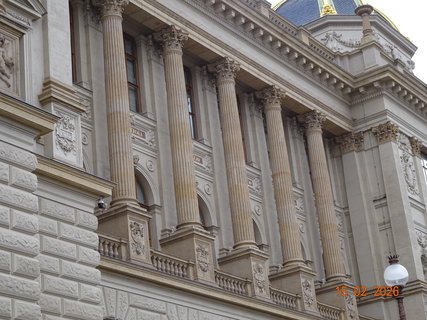FOTKA - N�rodn� muzeum v Praze - nejv�znamn�j�� �esk� muzejn� instituce