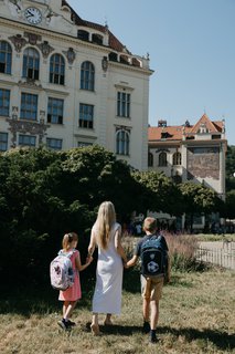 FOTKA - Hola, �kola brzy zavol�. P�ipravte se na n�vrat.