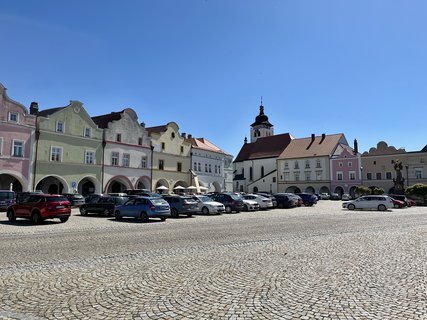 FOTKA - Z�mek Nov� M�sto nad Metuj�