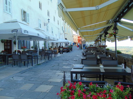 FOTKA - Ohl�dnut� za dovolenou - Motovun