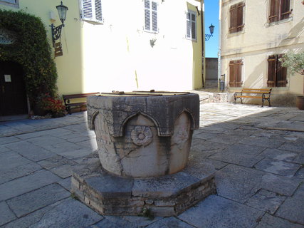 FOTKA - Ohl�dnut� za dovolenou - Motovun