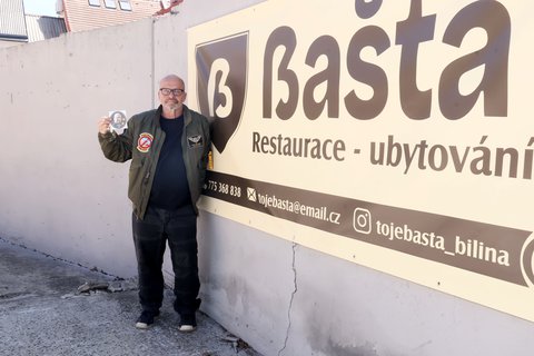 FOTKA - Ano, ��fe!: D�l 6: Jak se da�� restauraci Ba�ta dnes?
