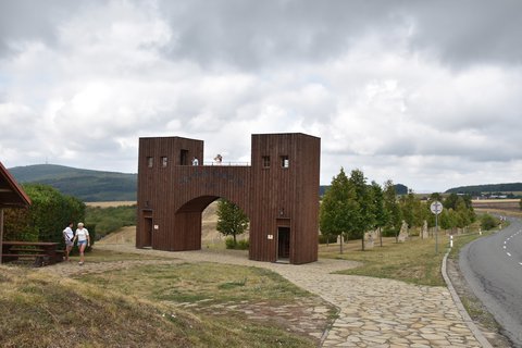 FOTKA - Bukovany a Ostrov�nky na ji�n� Morav�