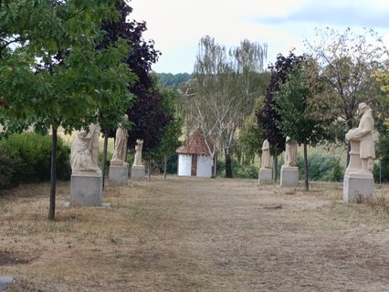 FOTKA - Bukovany a Ostrov�nky na ji�n� Morav�